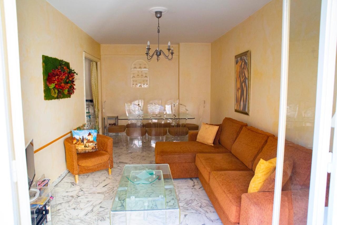 Chill Out Apartment, 2 Mins From Beach Niza Exterior foto